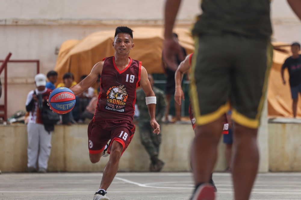 Balikatan 2026: 3rd LCT plays basketball with Batan residents during MKTSO