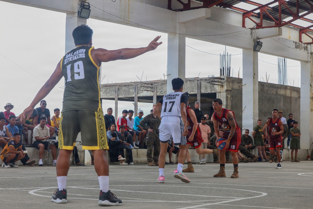 Balikatan 2026: 3rd LCT plays basketball with Batan residents during MKTSO