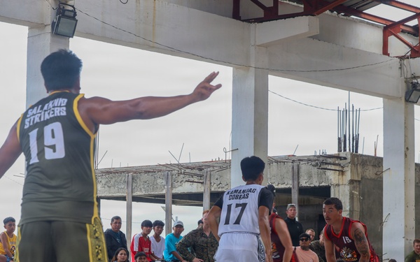 Balikatan 2026: 3rd LCT plays basketball with Batan residents during MKTSO