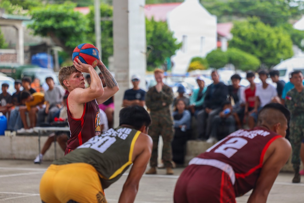 Balikatan 2026: 3rd LCT plays basketball with Batan residents during MKTSO