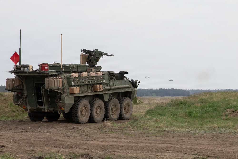 U.S. Soldiers from 1st Squadron, 2d Cavalry Regiment, conduct blank fire training in Poland