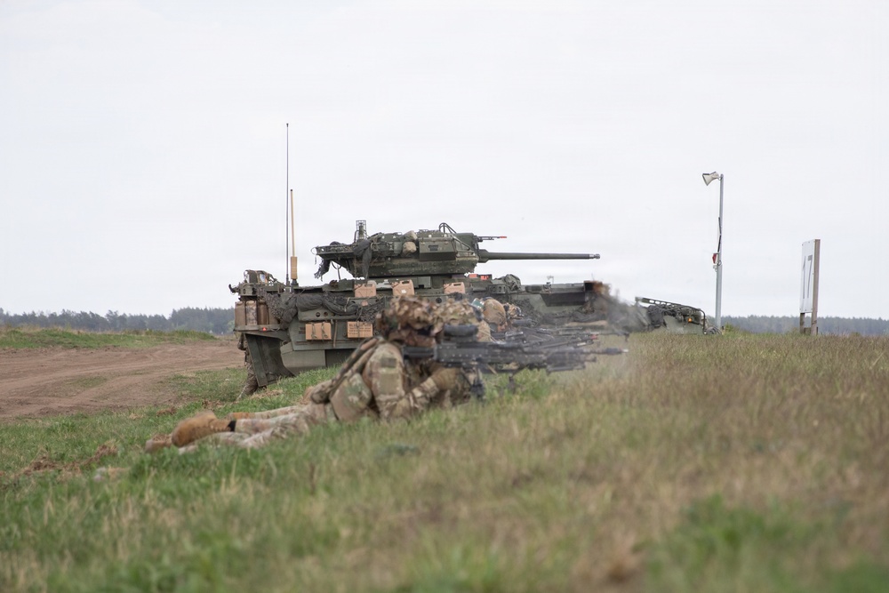 U.S. Soldiers from 1st Squadron, 2d Cavalry Regiment, conduct blank fire training in Poland