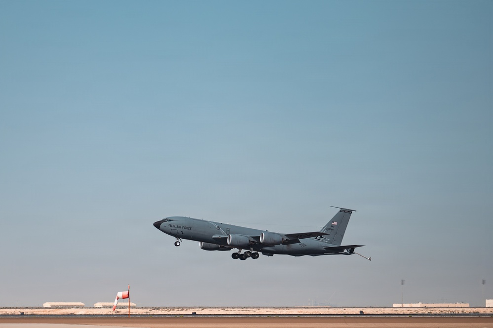 KC-135 takes off in CENTCOM