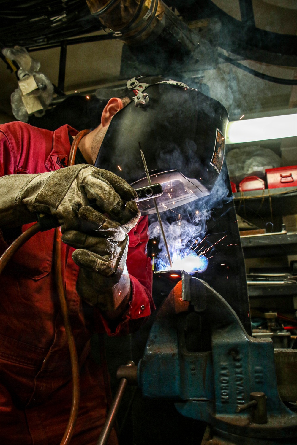 Frank E. Petersen Jr. Sailors Conduct Maintenance