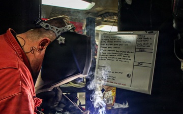 Frank E. Petersen Jr. Sailors Conduct Maintenance