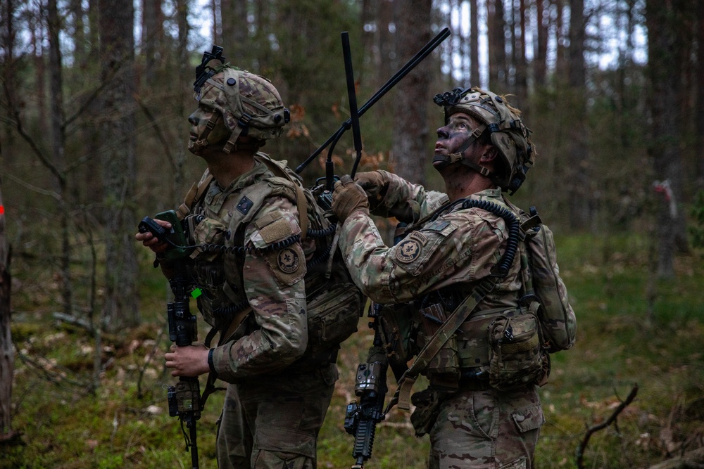 2nd Cavalry Regiment, U.K. Parachute Regiment conduct training operations during Project Flytrap