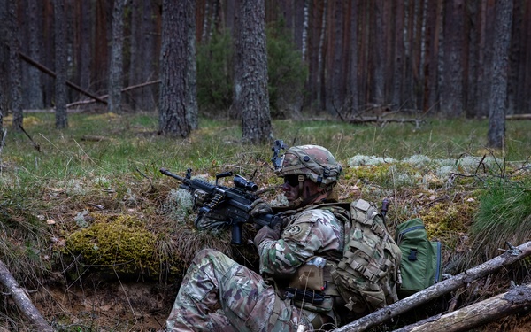 2nd Cavalry Regiment, U.K. Parachute Regiment conduct training operations during Project Flytrap