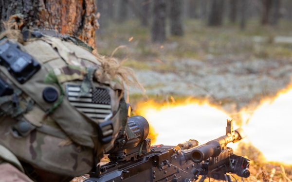 2nd Cavalry Regiment, U.K. Parachute Regiment conduct training operations during Project Flytrap