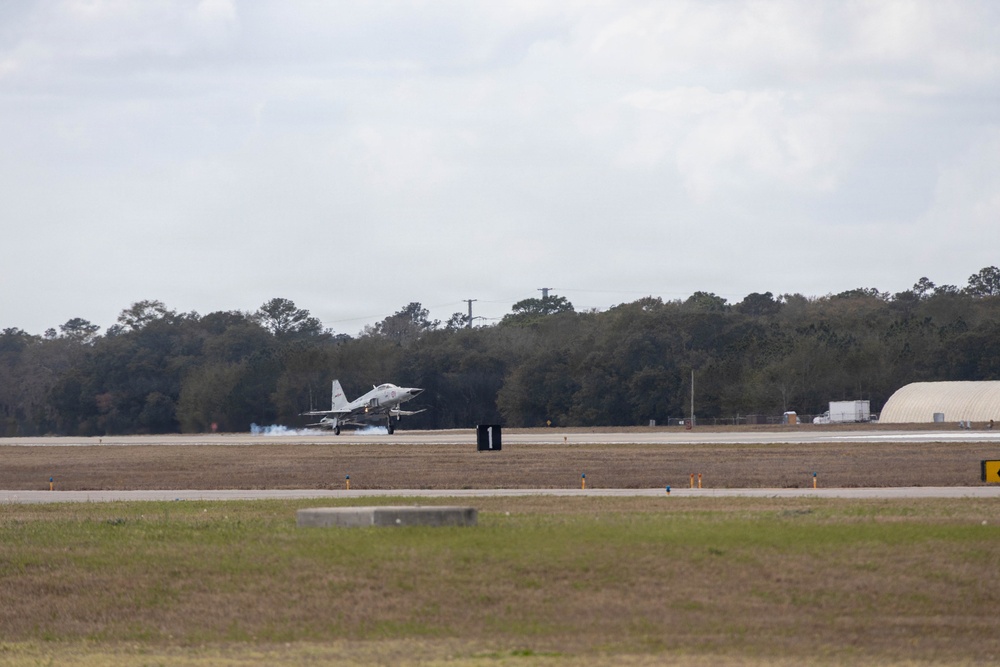 VMFT-402 Conducts Inaugural Flight at MCAS Beaufort