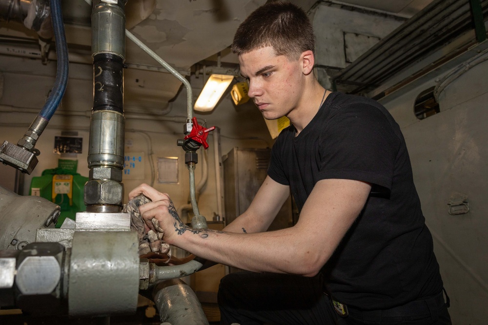 Daily Operations aboard USS George H.W. Bush (CVN 77)