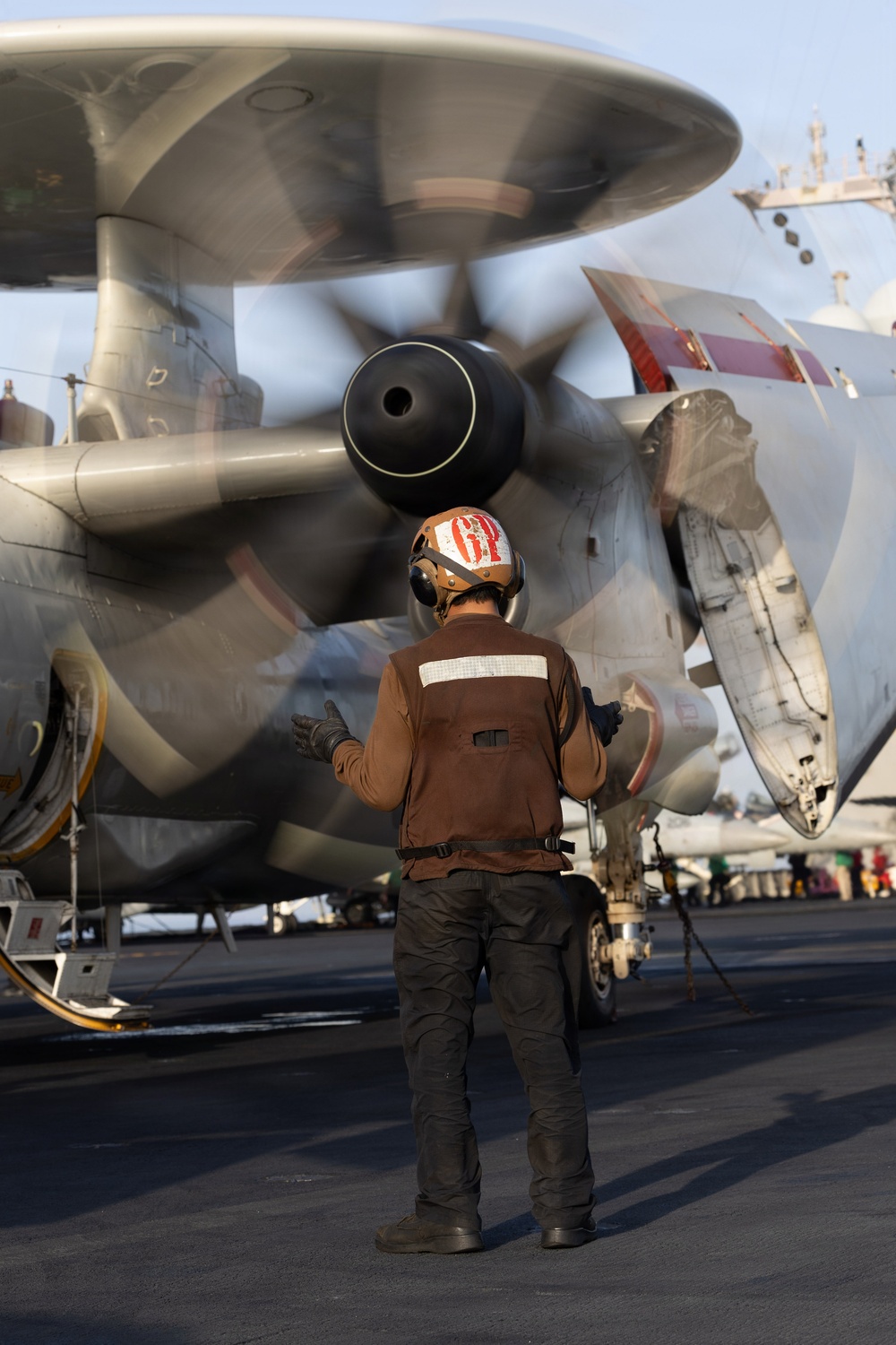Flight Deck Operations aboard USS George H.W. Bush (CVN 77)