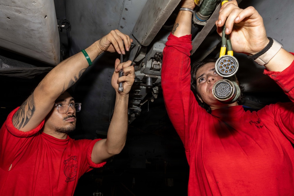 Aircraft Maintenance aboard USS George H.W. Bush (CVN 77)