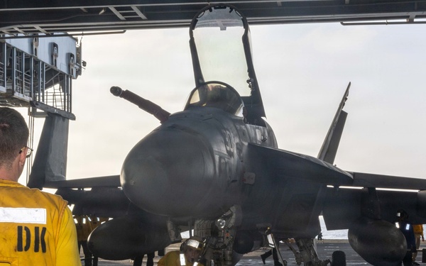 Aircraft Maintenance aboard USS George H.W. Bush (CVN 77)