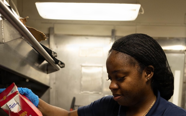 Food Preparation aboard USS George H.W. Bush (CVN 77)