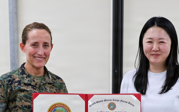 MARFORK, ROK Marine Corps spouses participate in Jane and John Wayne Day