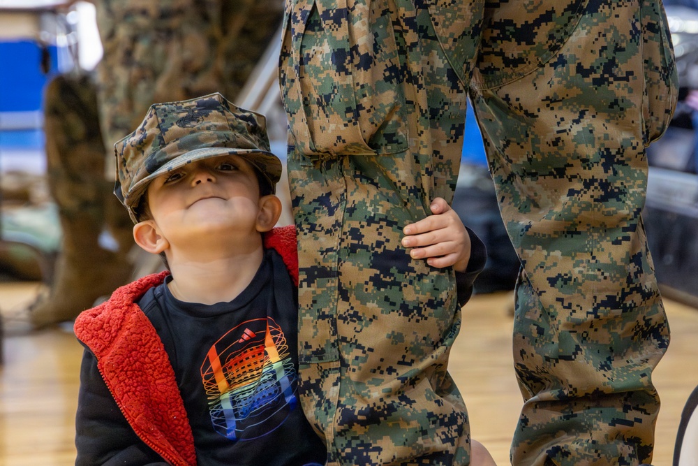 MARFORK, ROK Marine Corps spouses participate in Jane and John Wayne Day
