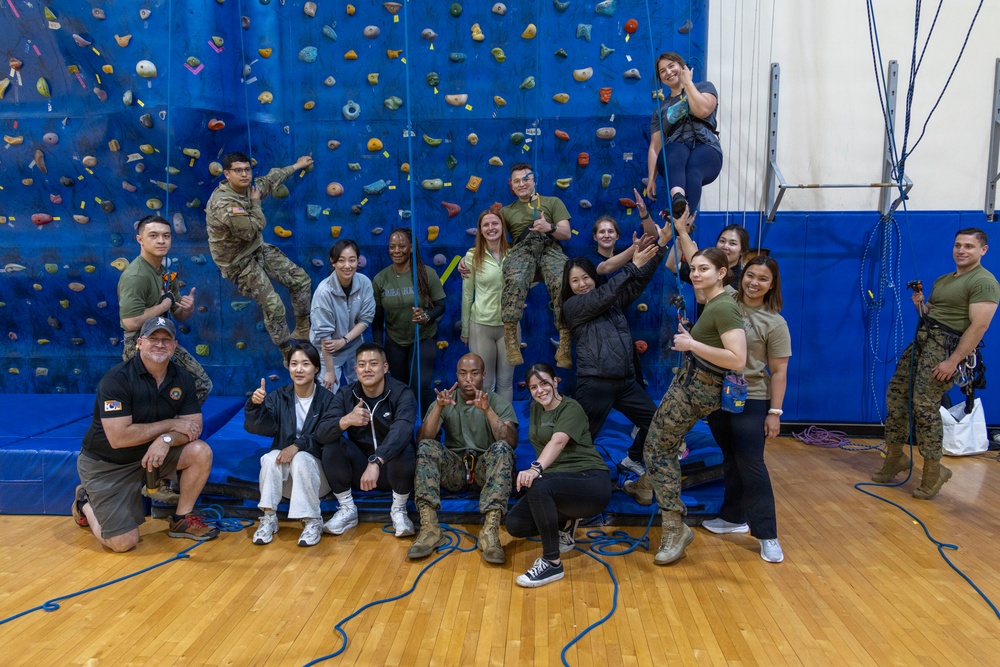 MARFORK, ROK Marine Corps spouses participate in Jane and John Wayne Day