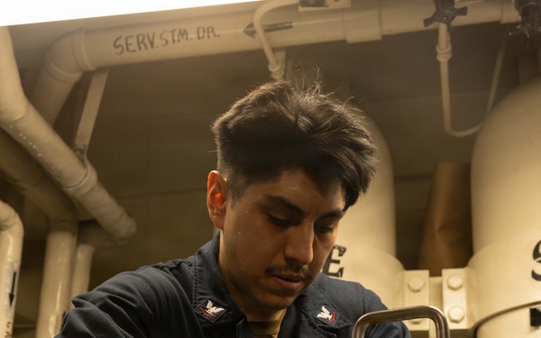 General Maintenance aboard USS George H.W. Bush (CVN 77)