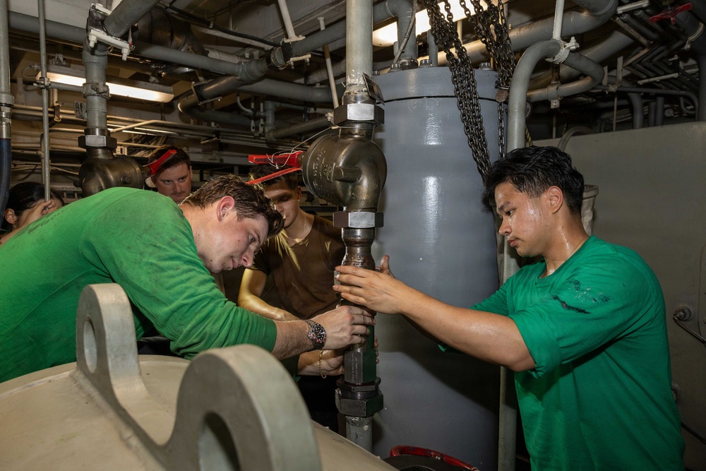 General Maintenance aboard USS George H.W. Bush (CVN 77)