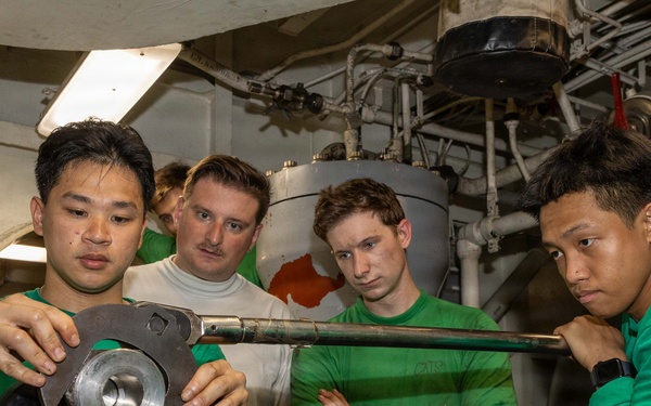 General Maintenance aboard USS George H.W. Bush (CVN 77)