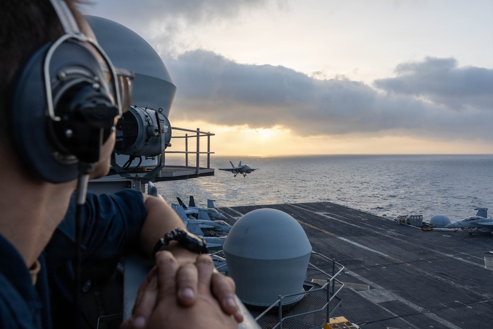 Flight Operations aboard USS George H.W. Bush (CVN 77)