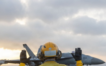 Flight Operations aboard USS George H.W. Bush (CVN 77)