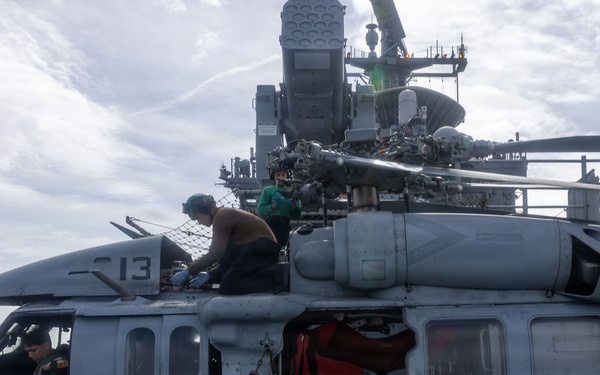 USS Iwo Jima Sailors  Conduct Aircraft