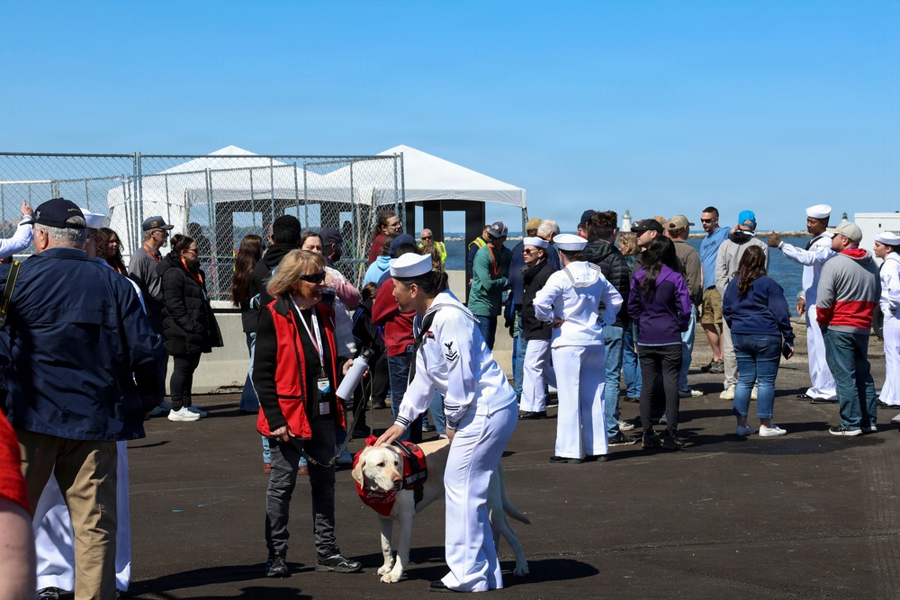 Sailors aboard future LCS 31 participate in a community day ahead of the upcoming commissioning ceremony
