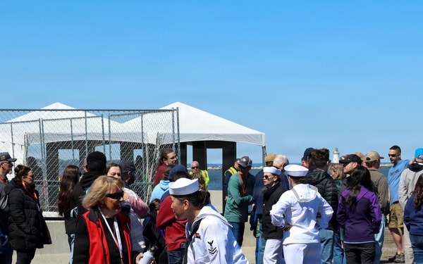 Sailors aboard future LCS 31 participate in a community day ahead of the upcoming commissioning ceremony