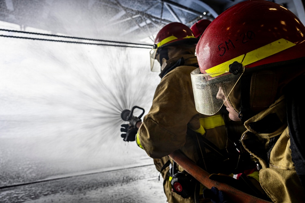 USS Iwo Jima Conducts Damage Control Training