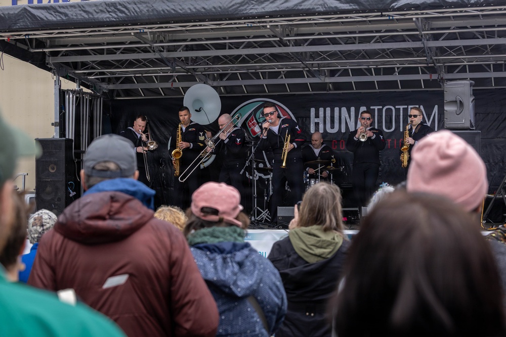 Navy Band Northwest performs the Juneau Maritime Festival