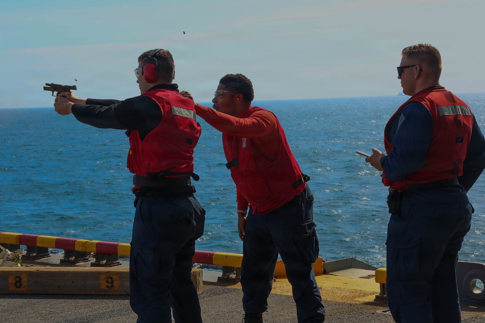 Kearsarge Sailors Participate in Gun Shoot