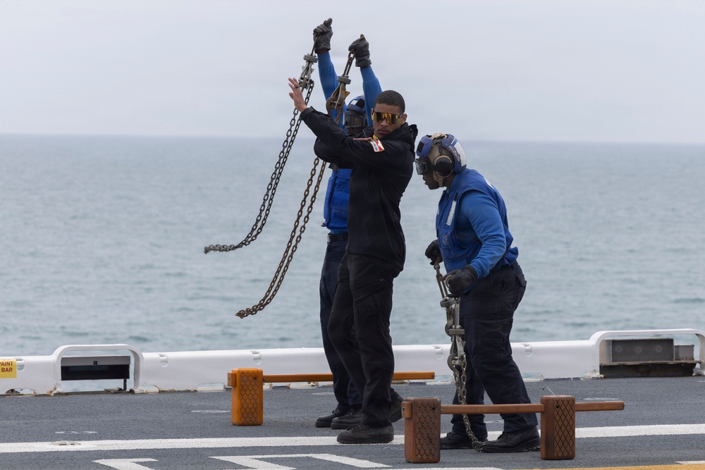USS KEARSARGE Conducts Routine Aviation Training