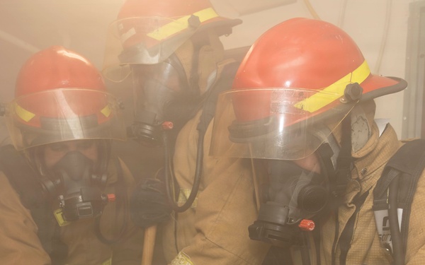 Kearsarge Conducts Firefighting Training
