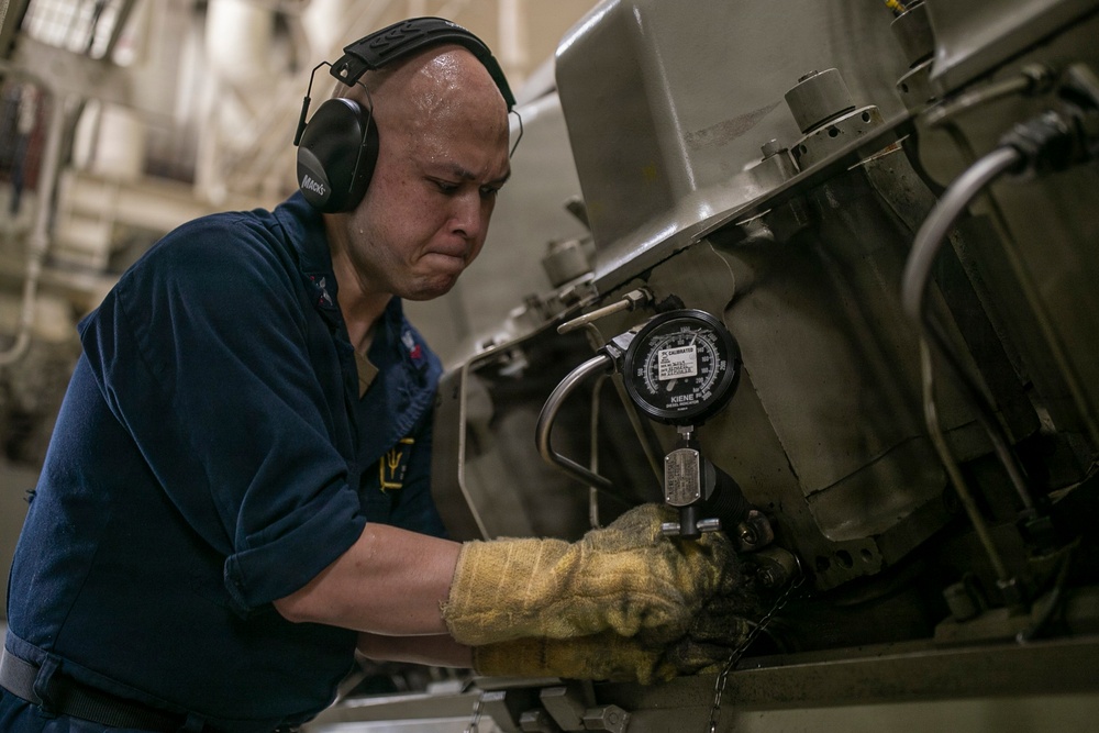 USS Tripoli SSDG Maintenance