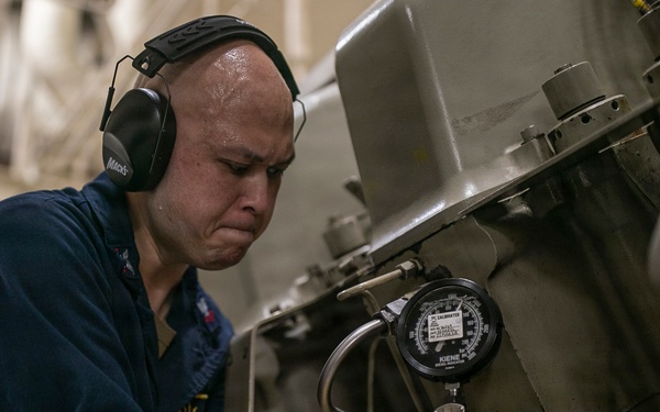 USS Tripoli SSDG Maintenance