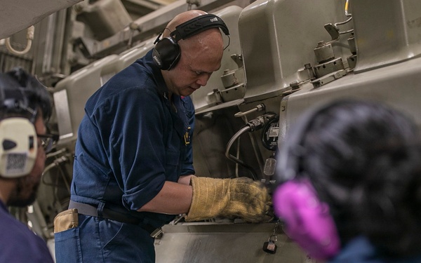 USS Tripoli SSDG Maintenance