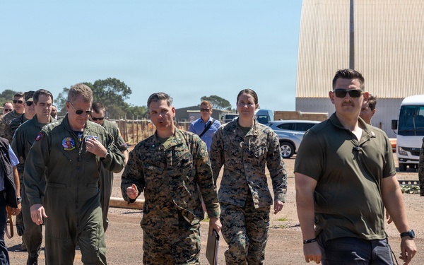 Commander of INDOPACOM visits MRF-D Marines