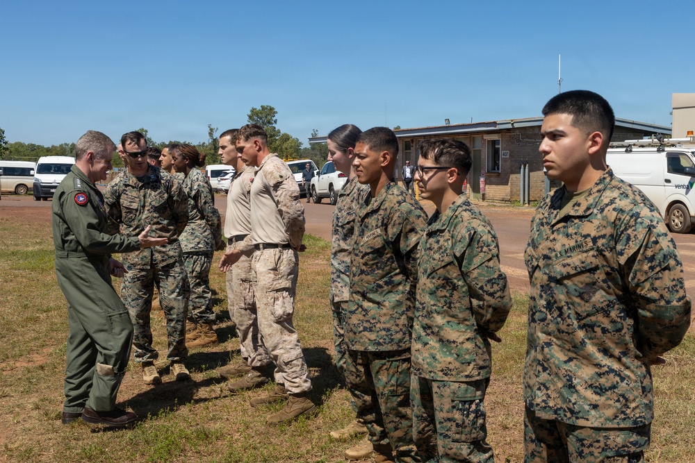 Commander of INDOPACOM visits MRF-D Marines