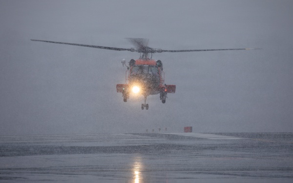 Army Guardsmen partner with Coast Guard and civilian rescue personnel during SAREX 2026