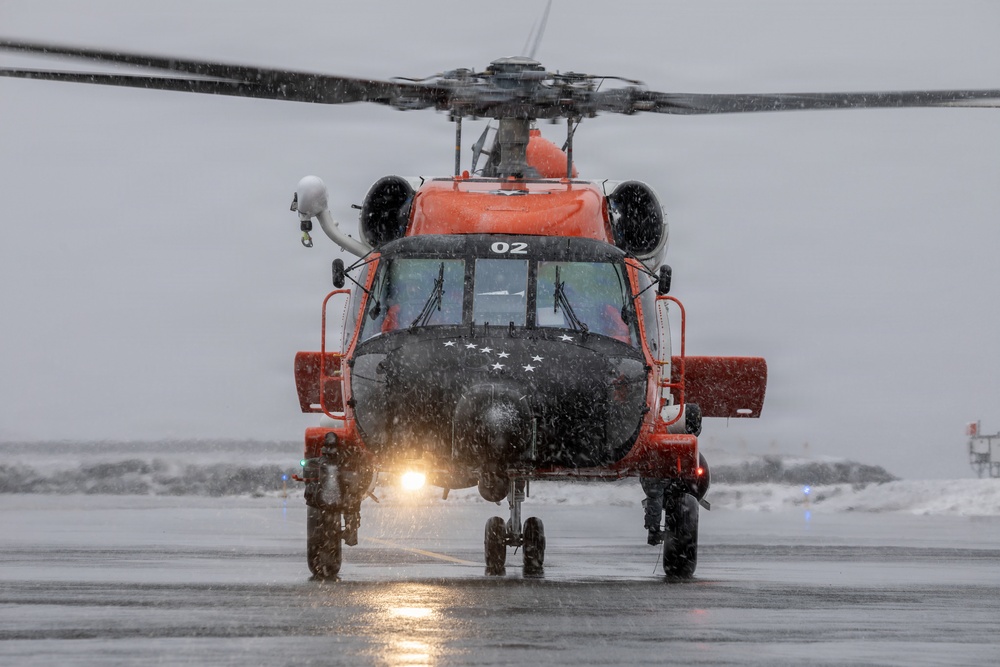 Army Guardsmen partner with Coast Guard and civilian rescue personnel during SAREX 2026