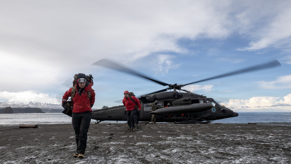 Army Guardsmen partner with Coast Guard and civilian rescue personnel during SAREX 2026