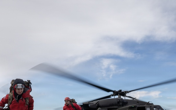 Army Guardsmen partner with Coast Guard and civilian rescue personnel during SAREX 2026