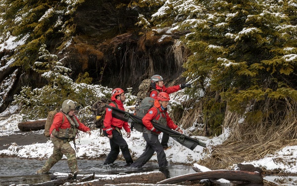 Army Guardsmen partner with Coast Guard and civilian rescue personnel during SAREX 2026