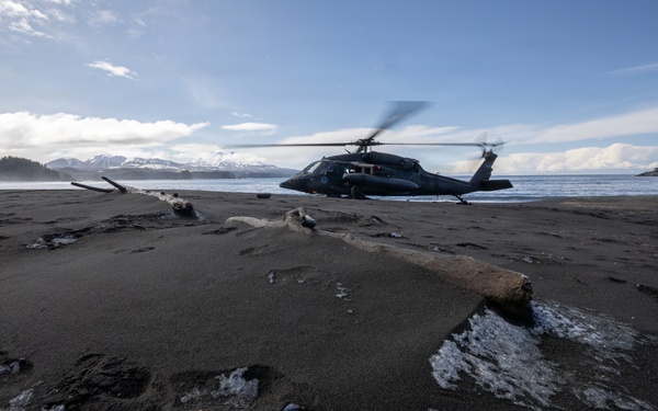 Army Guardsmen partner with Coast Guard and civilian rescue personnel during SAREX 2026