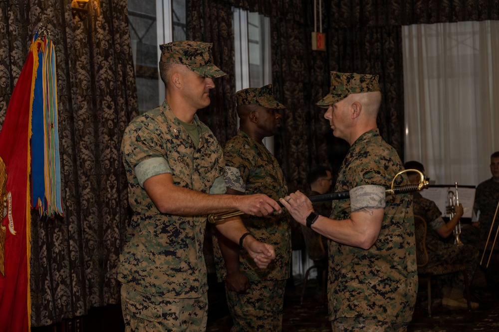 Sgt. Maj. Richburg relinquishes post during MWHS-1 relief and appointment
