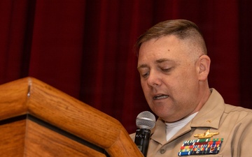 Sgt. Maj. Hernandez says goodbye to MWCS-18 during relief ceremony