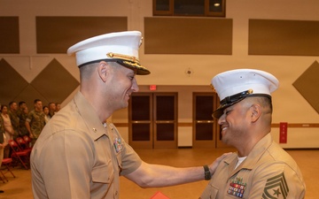 Sgt. Maj. Hernandez says goodbye to MWCS-18 during relief ceremony