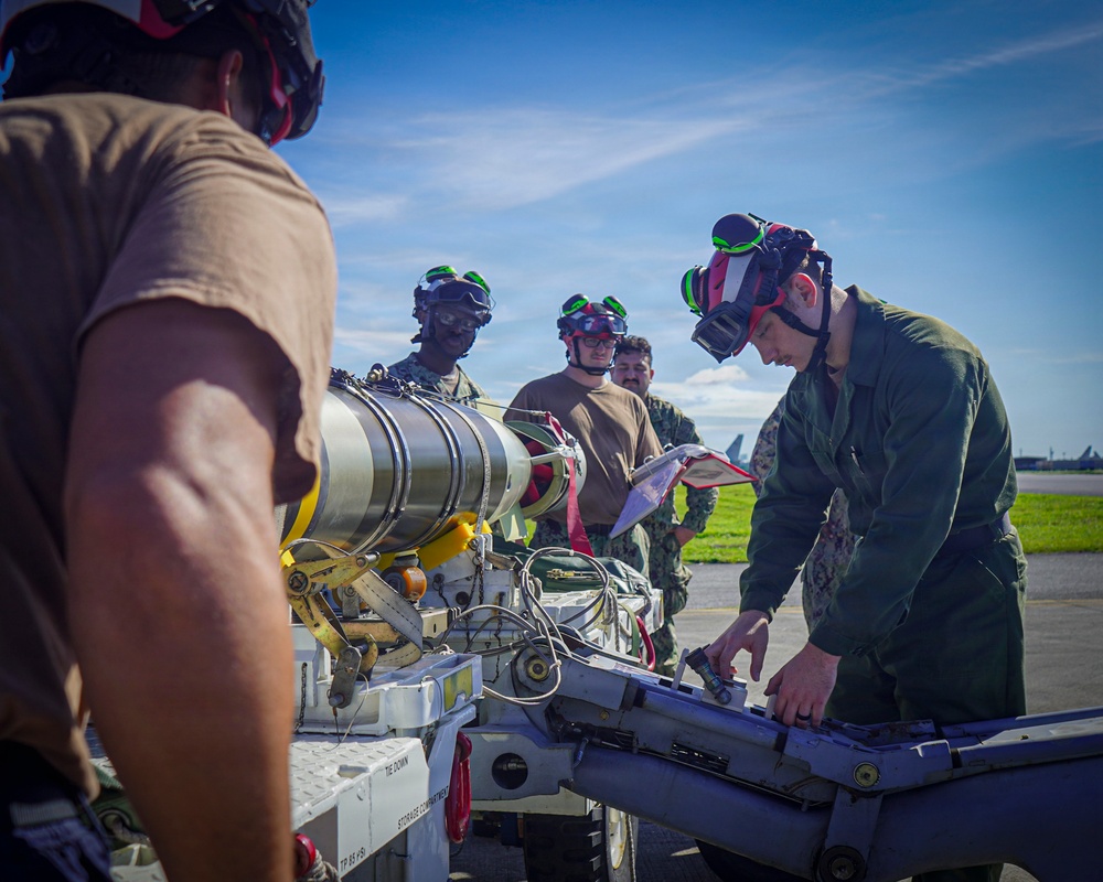 VP-26 Tridents Load Torpedo to a P-8A Poseidon