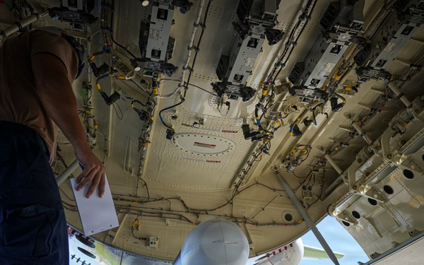 VP-26 Tridents Load Torpedo to a P-8A Poseidon